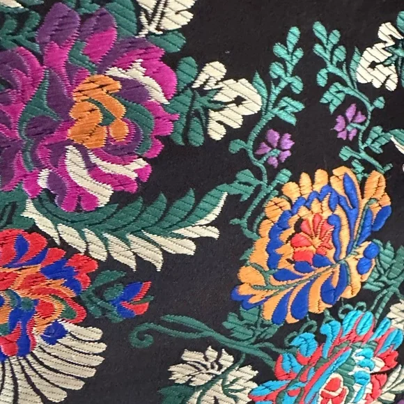 Colorful Embroidered Floral Evening Bag / Wristlet / Clutch with Tassel. - Picture 4 of 11